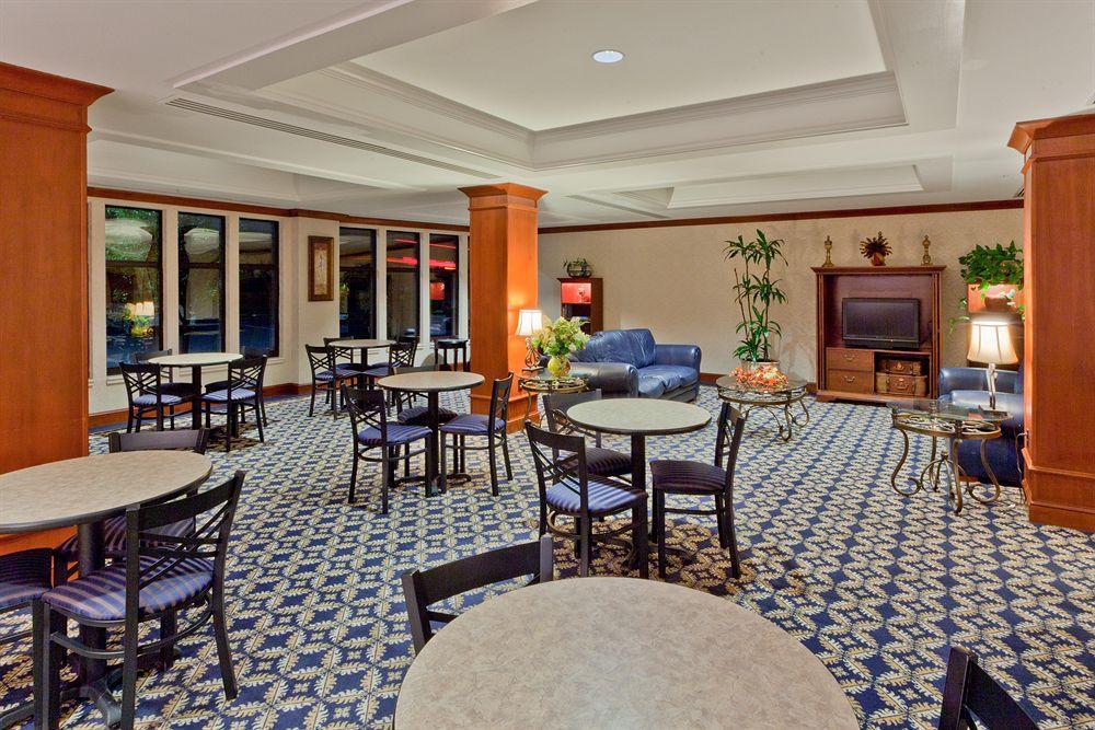 Holiday Inn Express And Suites Winchester, An Ihg Hotel Restoran gambar